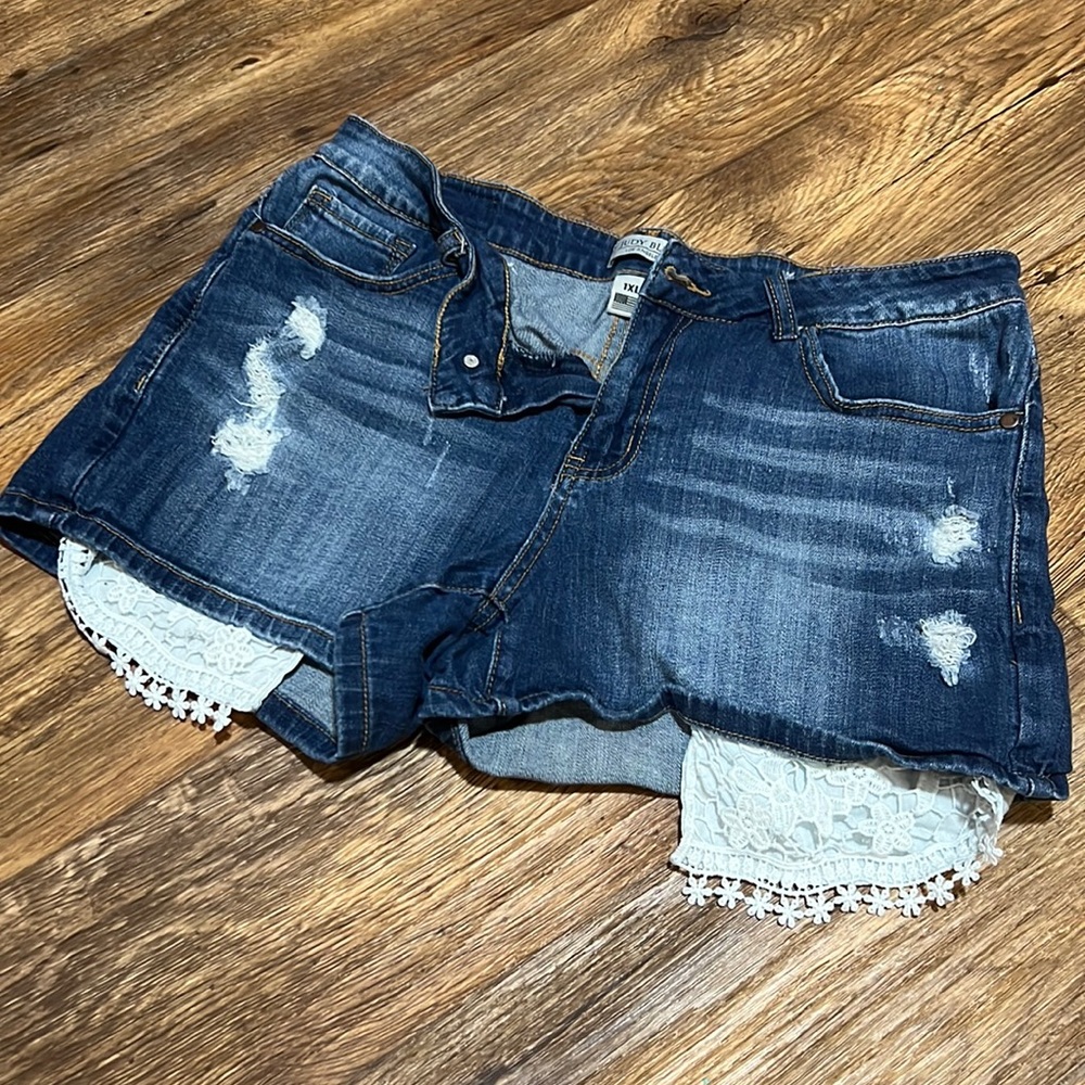 Judy Blue Shorts with Lace pocket